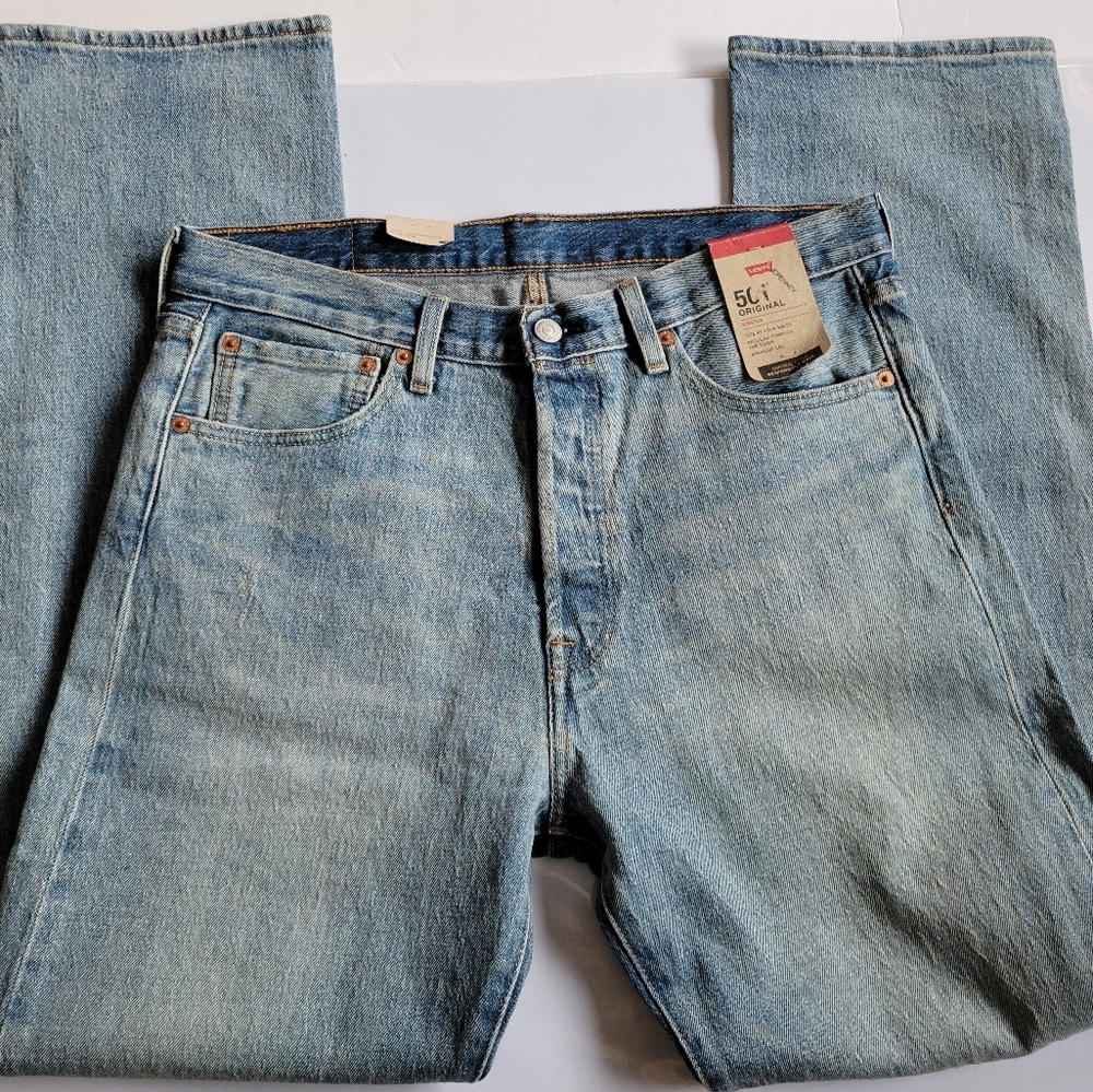 Levi's 501 33x32 Straight Leg Jeans. - Picture 4 of 10